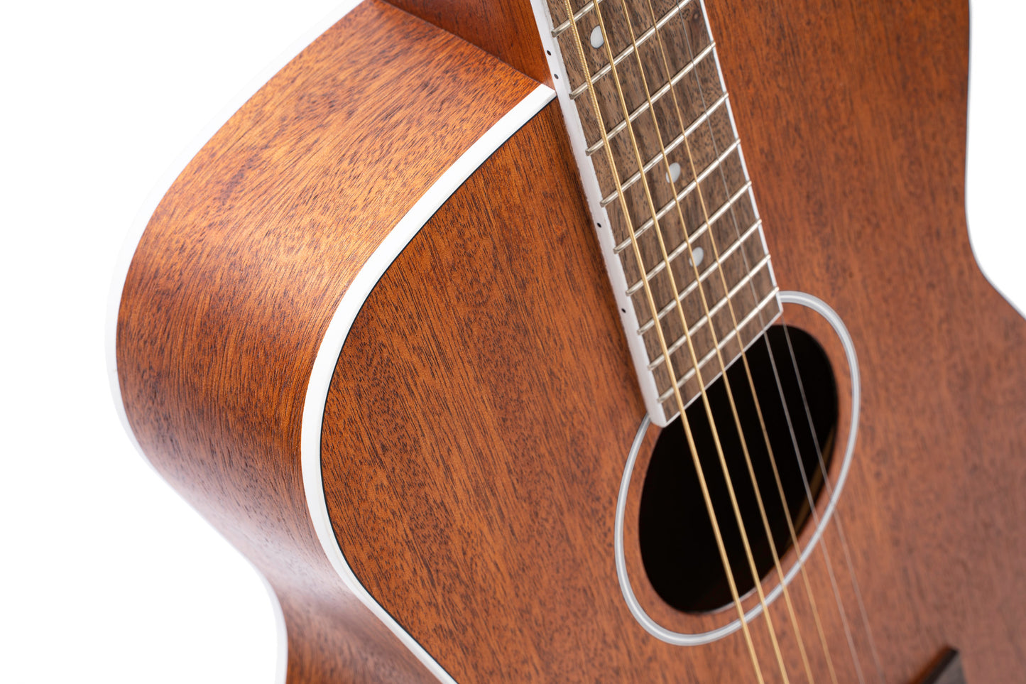 AF590MF, forme Concert, table acajou, f/e acajou, touche & chevalet laurier, EQ Fishman Sonitone, naturel pores ouverts