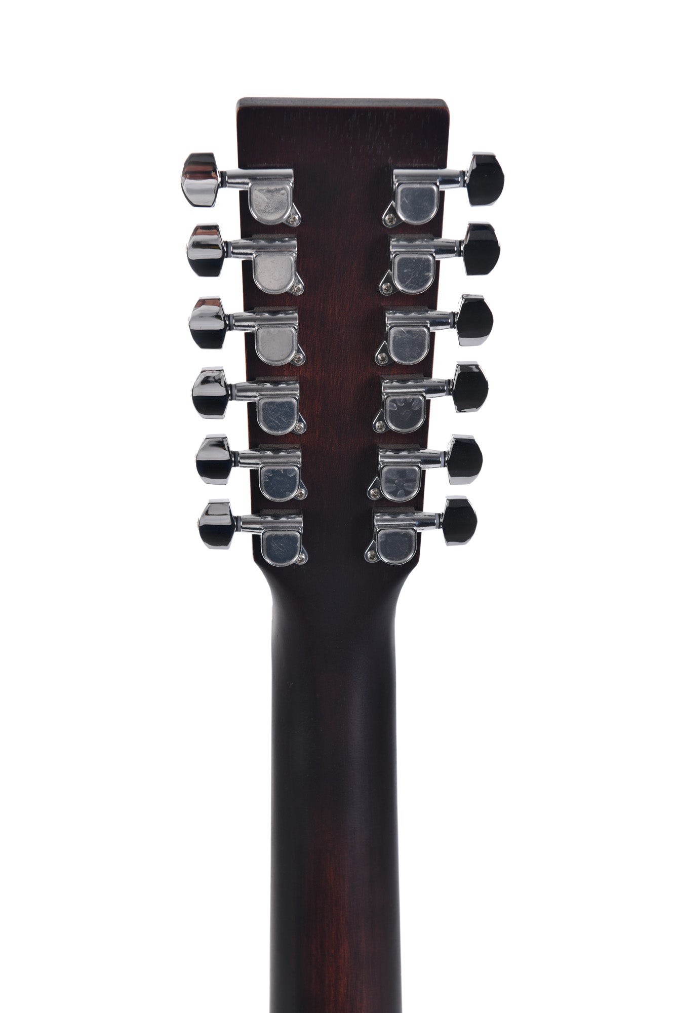 Modèle D12-15E-AGED, Dreadnought, table acajou, fond & éclisses acajou, manche acajou, EQ Sigma, sunburst satiné vieilli