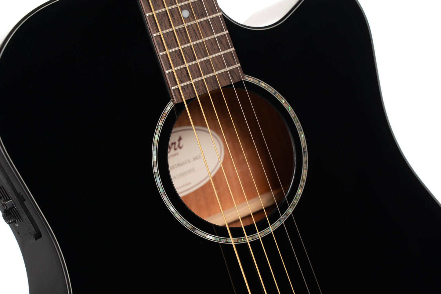 Earth 60 CE, pan coupé, table épicéa massif, fond & éclisses acajou, touche laurier, EQ CE304T, noir brillant