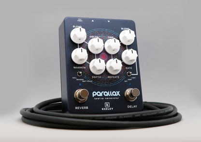 Pédale PARALLAX, série limitée, générateur spatial (délai, écho, réverb, chorus), bleu mat