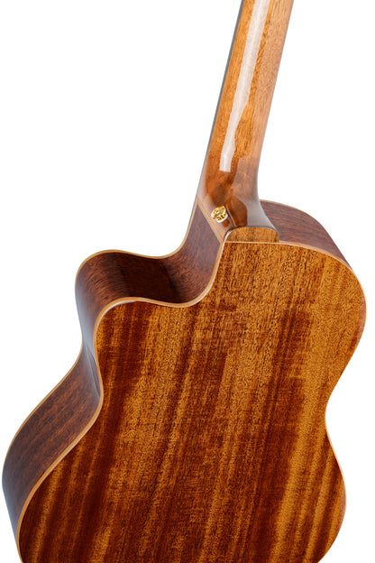 RCE138SN, modèle Slim Neck, pan coupé, EQ MagusPro, table épicéa massif, f/e sapele, manche acajou (sillet 48 mm), housse