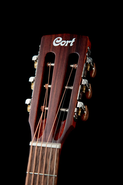 AP550, forme Parlor, table acajou, f/e acajou, manche acajou, sillet 43 mm, naturel pores ouverts