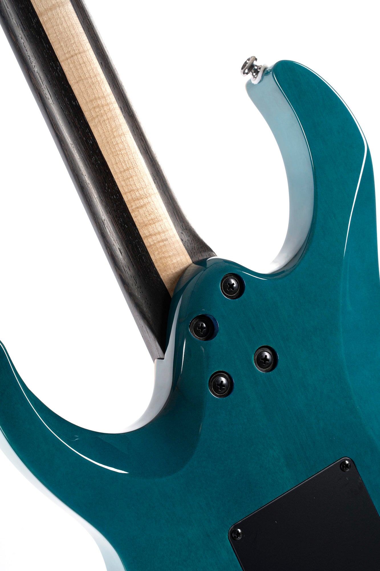 X700 Duality II, corps acajou, table érable flammé, touche ébène, trémolo CFA-III, micros Fishman Fluence, housse, polar ice