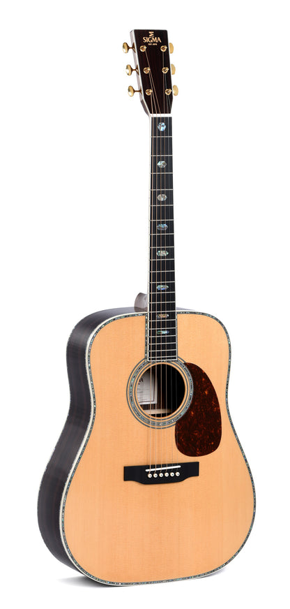 Modèle DT-45, Dreadnought, table épicéa massif, f/e tilia, touche micarta, binding abalone, naturel brillant