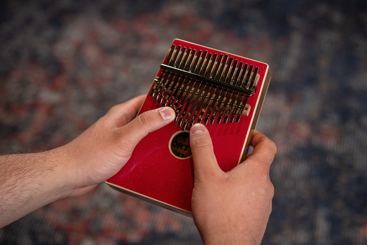 OKB4-MRD, kalimba Ortega série Acoustic, 17 notes en DO majeur, acacia massif, housse, vert