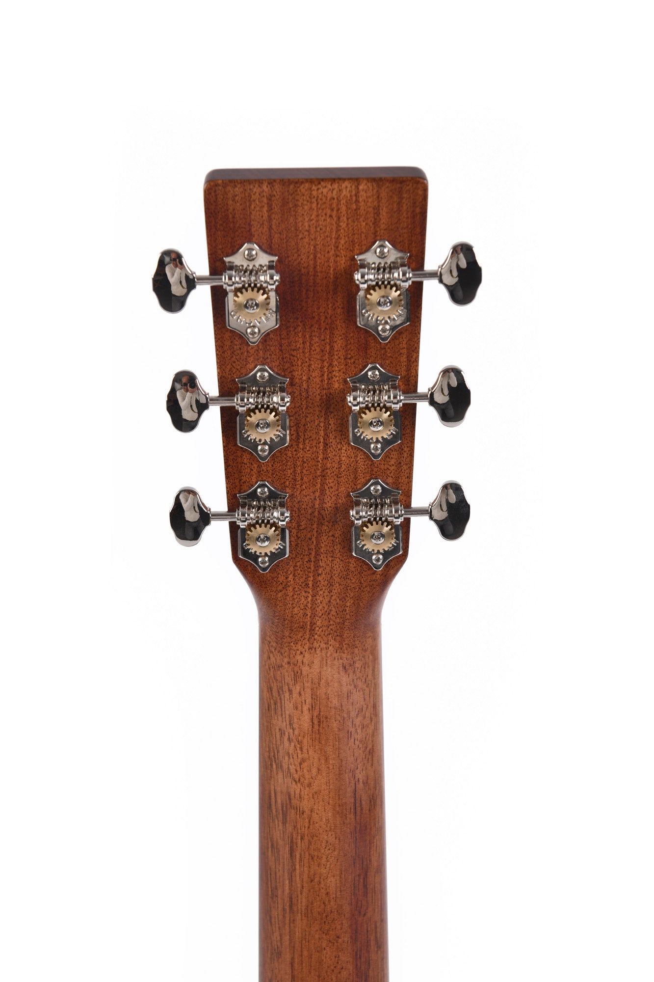 Modèle SGMC-10E, Grand OM pan coupé, table épicéa Sitka massif, f/e acajou massif, touche micarta, EQ LR Baggs, soft case