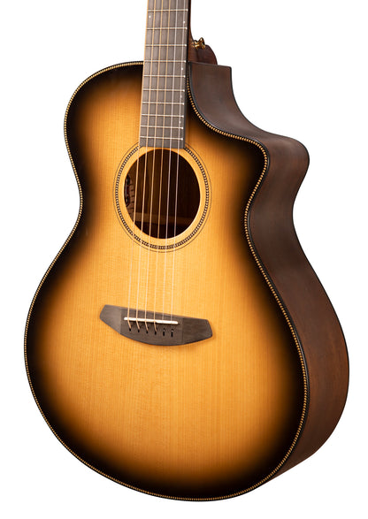 OREGON CONCERT CE, table épicéa Sitka massif, f/e myrtlewood massif, EQ LR Baggs EAS VTC, étui, saddleback