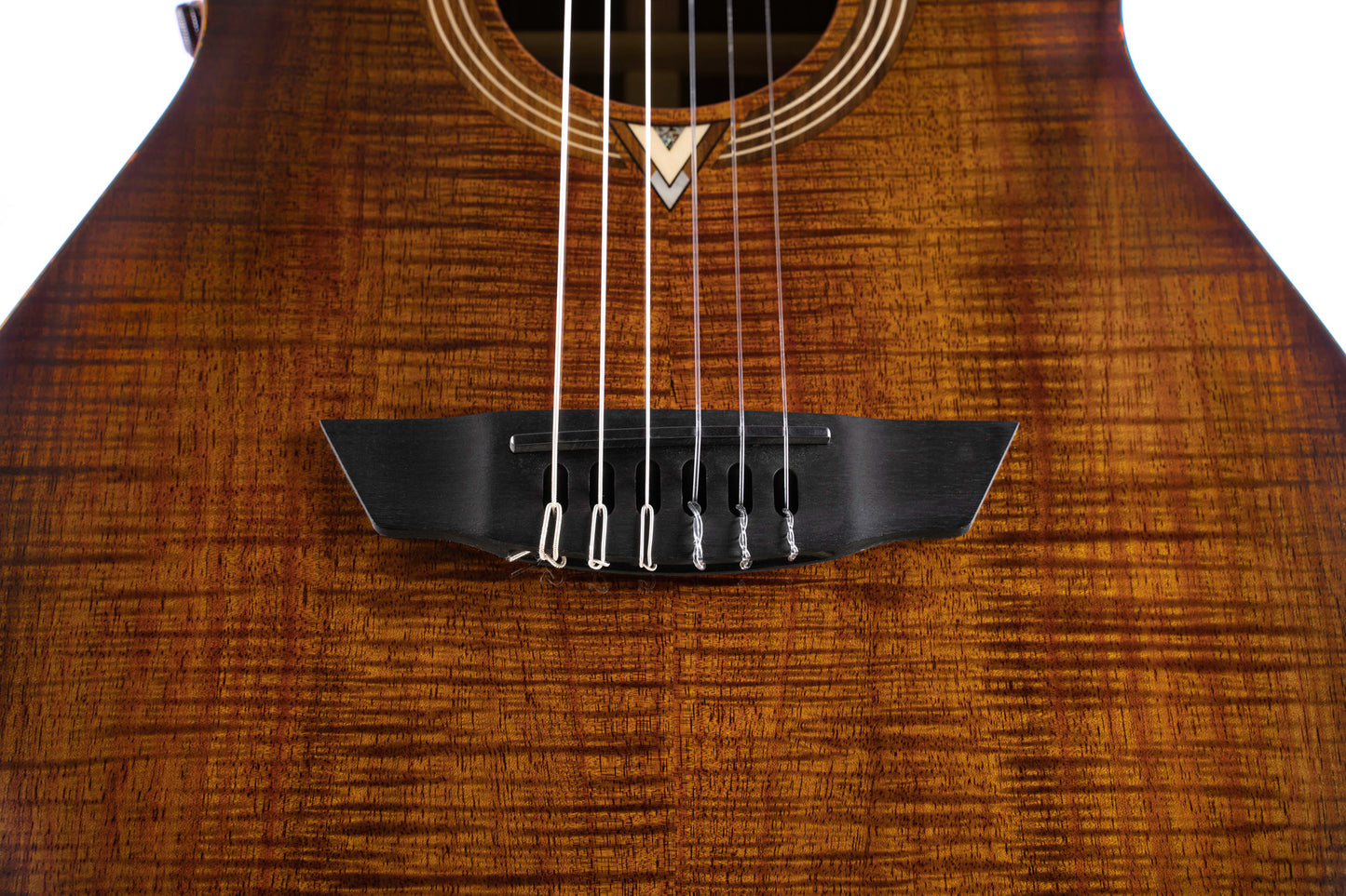 LUXE NYLON, Frank Gambale Signature, forme Concert, table blackwood massif, f/e blackwood massif, EQ Fishman, naturel brillant