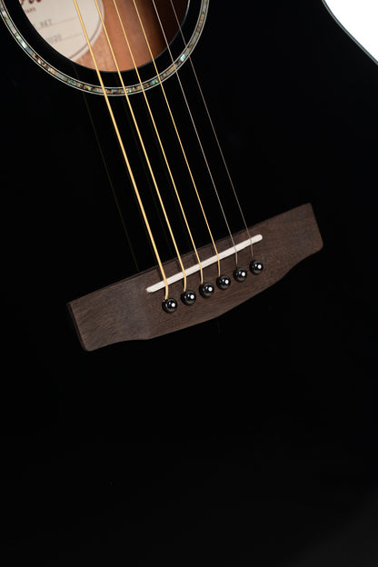 L60, forme Orchestra Model, pan coupé, table épicéa massif, fond & éclisses acajou, touche laurier, EQ CE304T, noir brillant