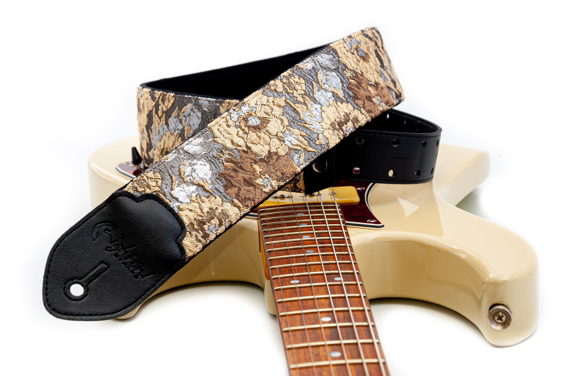 Courroie modèle GOLD & ROSES, extérieur synthétique et tissu, largeur 7 cm, longueur 95 à 150 cm, porte-médiators, beige