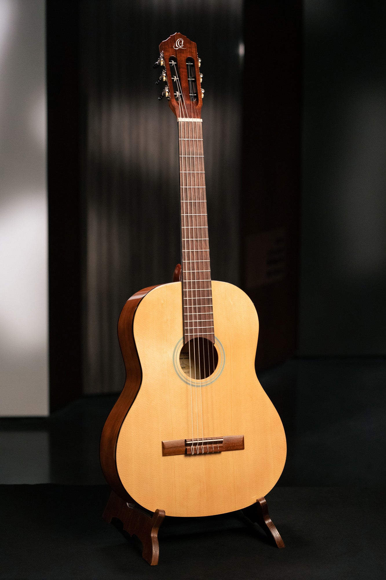 RST5, table épicéa, fond & éclisses catalpa, touche & chevalet noyer, sillet 52 mm, diapason 650 mm, naturel brillant