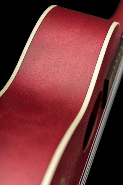 RURUBY, modèle Concert, table okoume, fond & éclisses okoume, manche acajou, rouge rubis satiné