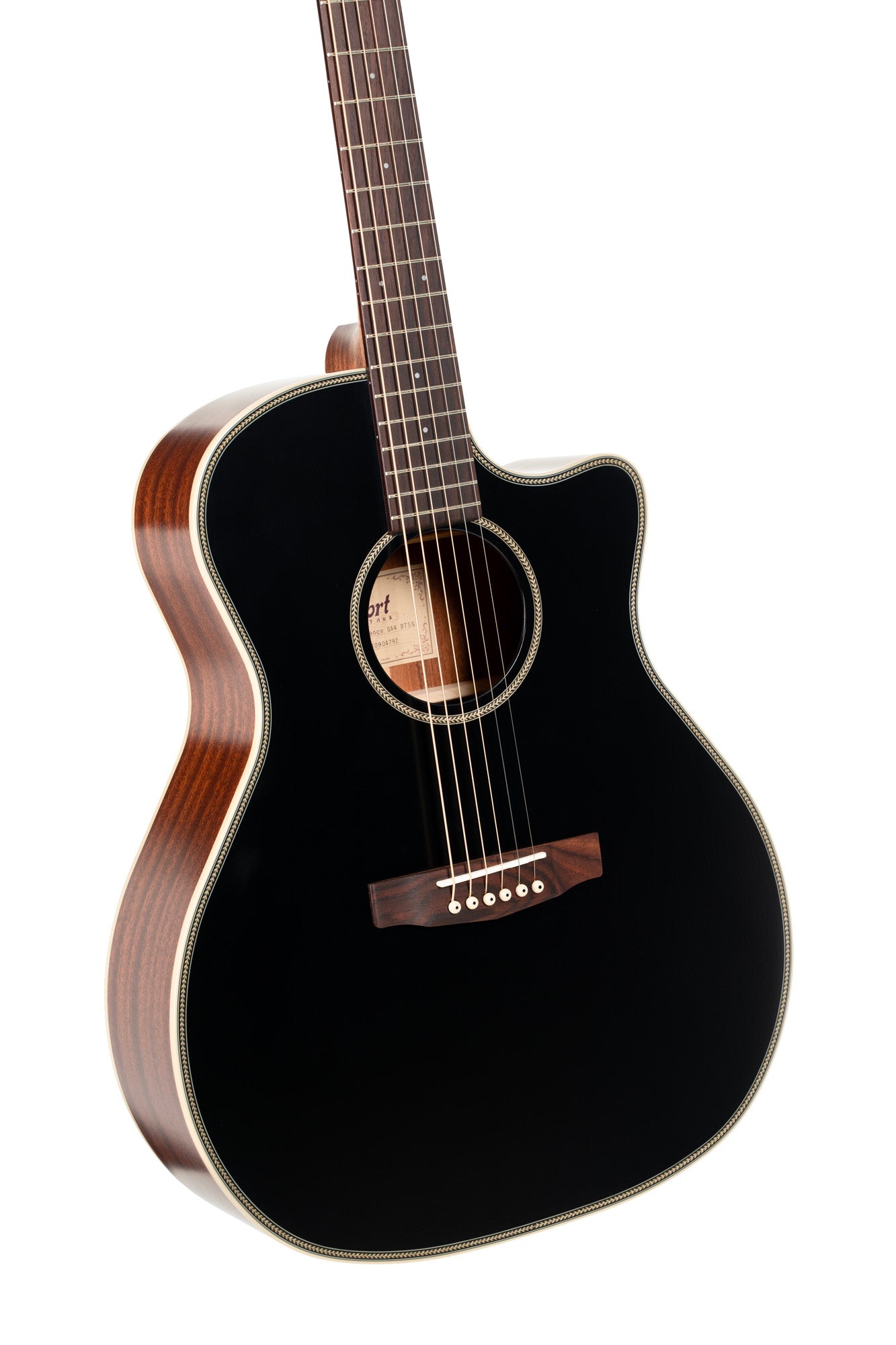 Essence GA4, table épicéa Sitka massif torréfié, f/e acajou, touche palissandre, Fishman Presys VT, semi brillant, table noire