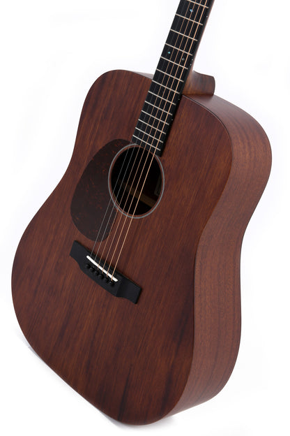 Modèle DM-15L, Dreadnought, table acajou massif, f/e acajou, touche micarta, naturel satiné, gaucher