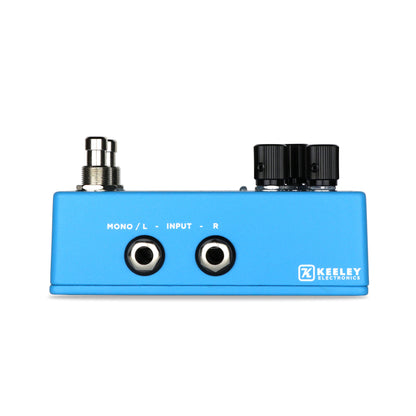 Pédale HYDRA, réverb et trémolo stéréo, 3 presets, tap tempo, entrée pour pédale d'expression, boitier métal, bleu