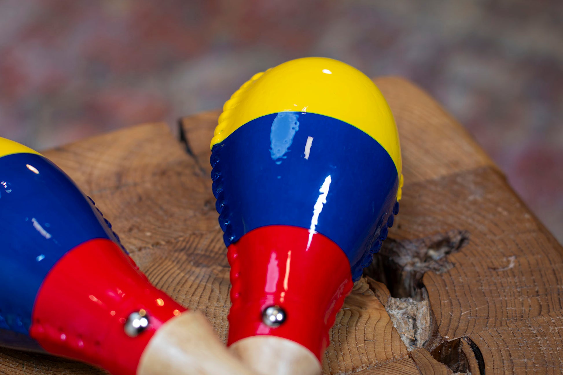MARACAS MEINL PEAU ANIMALE MODELE STANDARD DRAPEAU COLOMBIEN