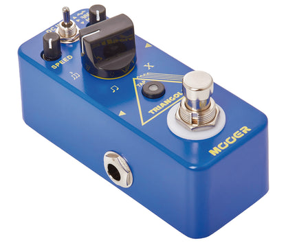 Pédale TRIANGOLO, trémolo numérique haute-qualité, 3 formes d'onde sélectionnables, boîtier métal, true bypass, bleu
