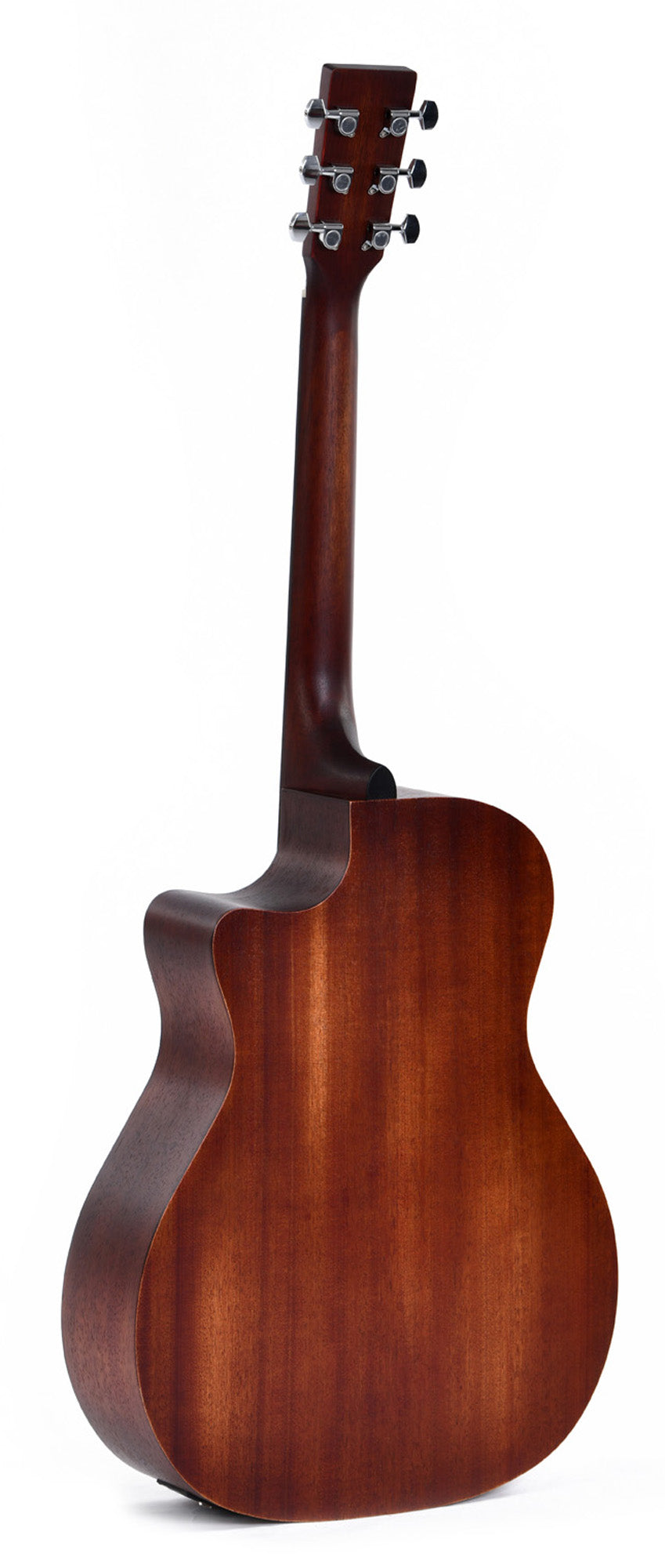 Modèle GC-15E-AGED, Grand OM pan coupé, table acajou, fond & éclisses acajou, EQ Sigma, sunburst satiné vieilli