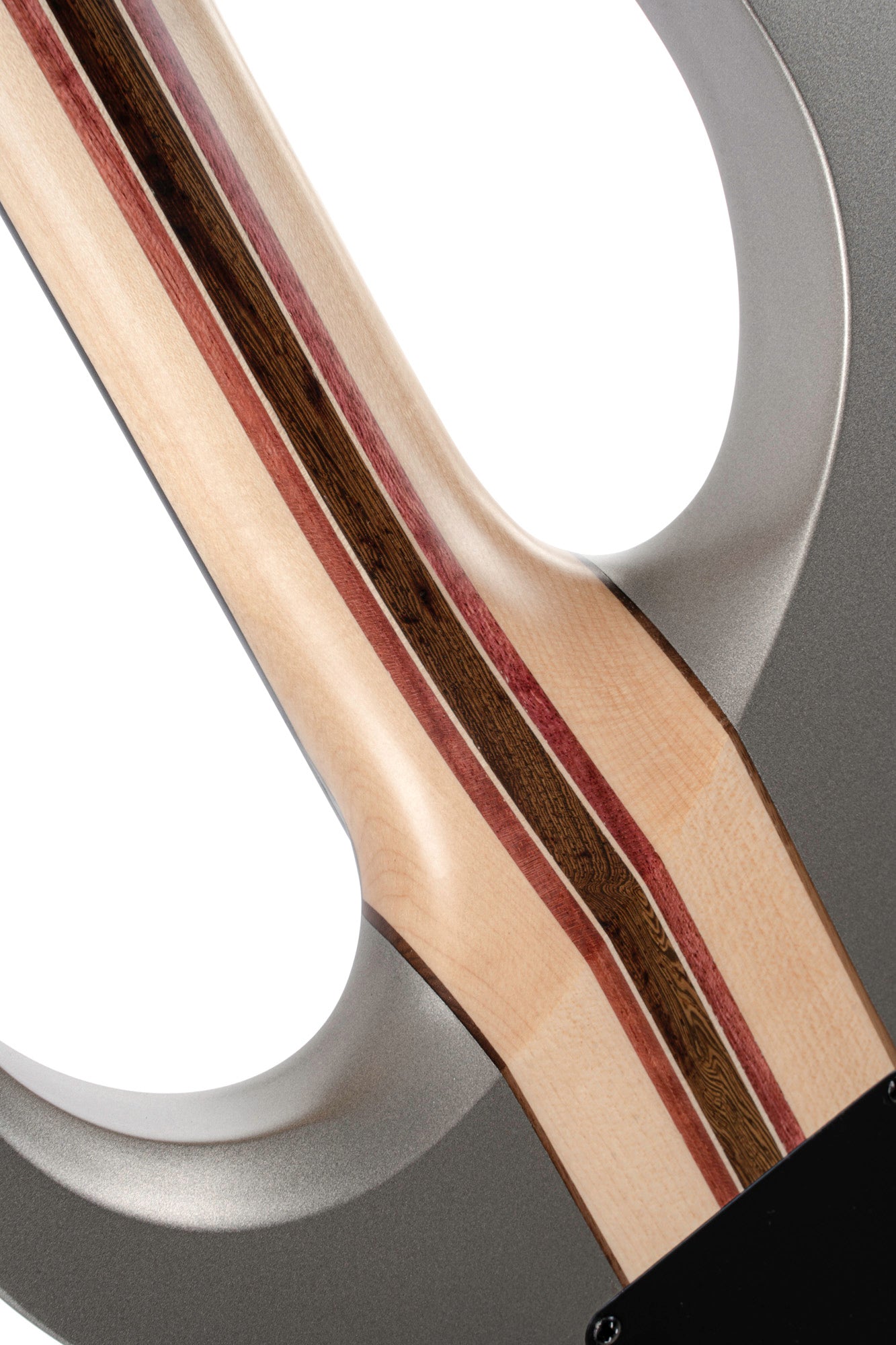 X500 Menace, corps acajou, table érable massif, manche collé 7 pièces, touche ébène, vibrato Floyd Rose, micros Seymour, gris