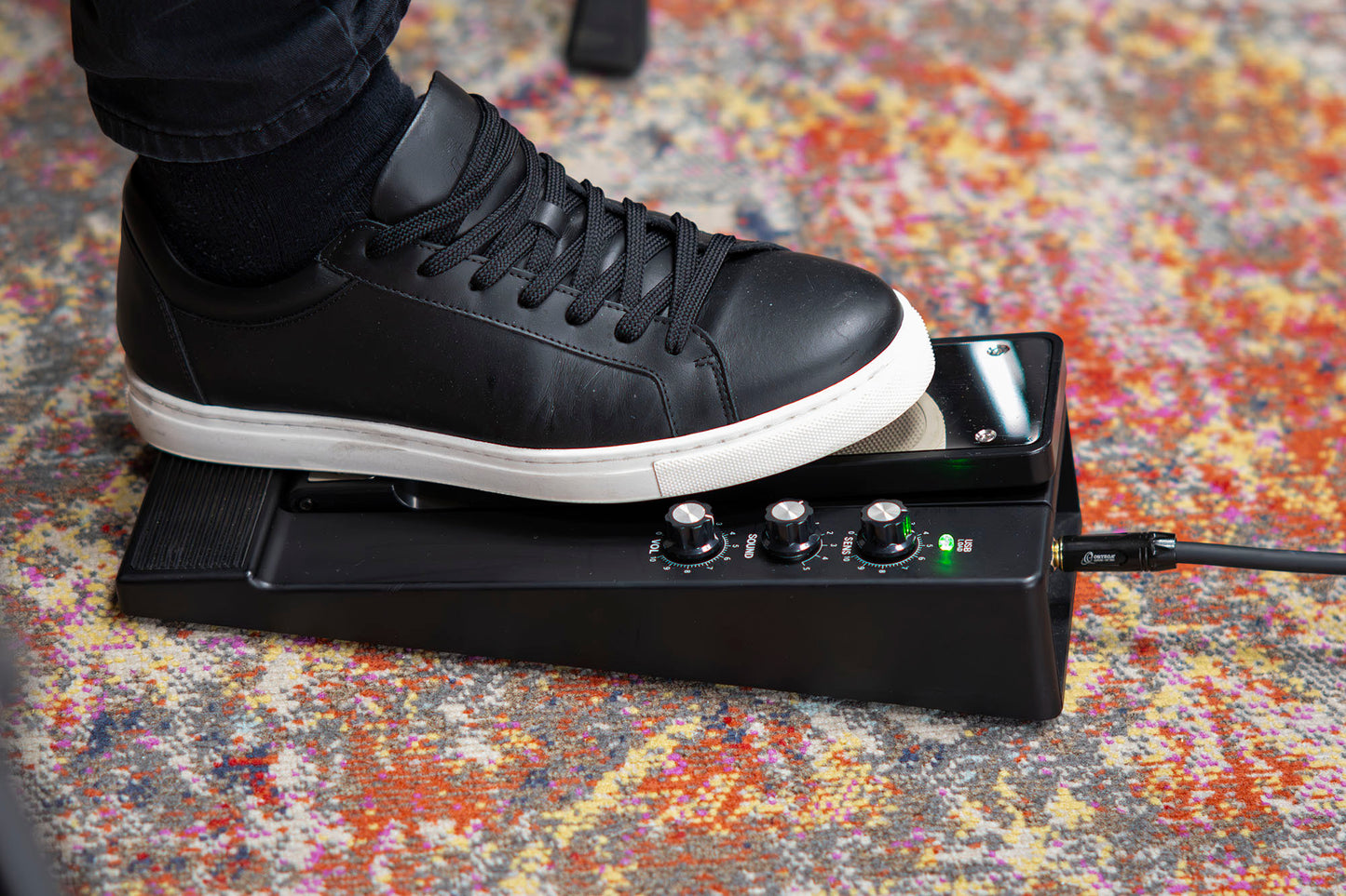 Pédale d'effet FX5 Meinl, 5 sons de percussions et batterie rechargeable