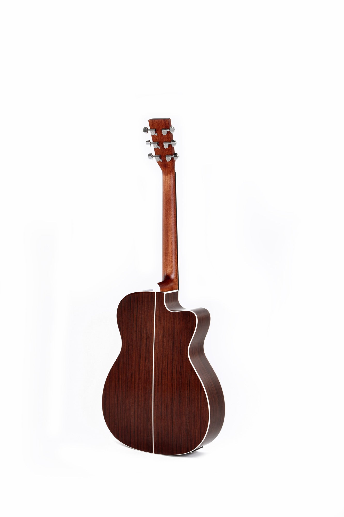 Modèle OMTC-1EL-SB, Orchestra Model pan coupé, table épicéa massif, f/e tilia, EQ Fishman, sunburst brillant, gaucher