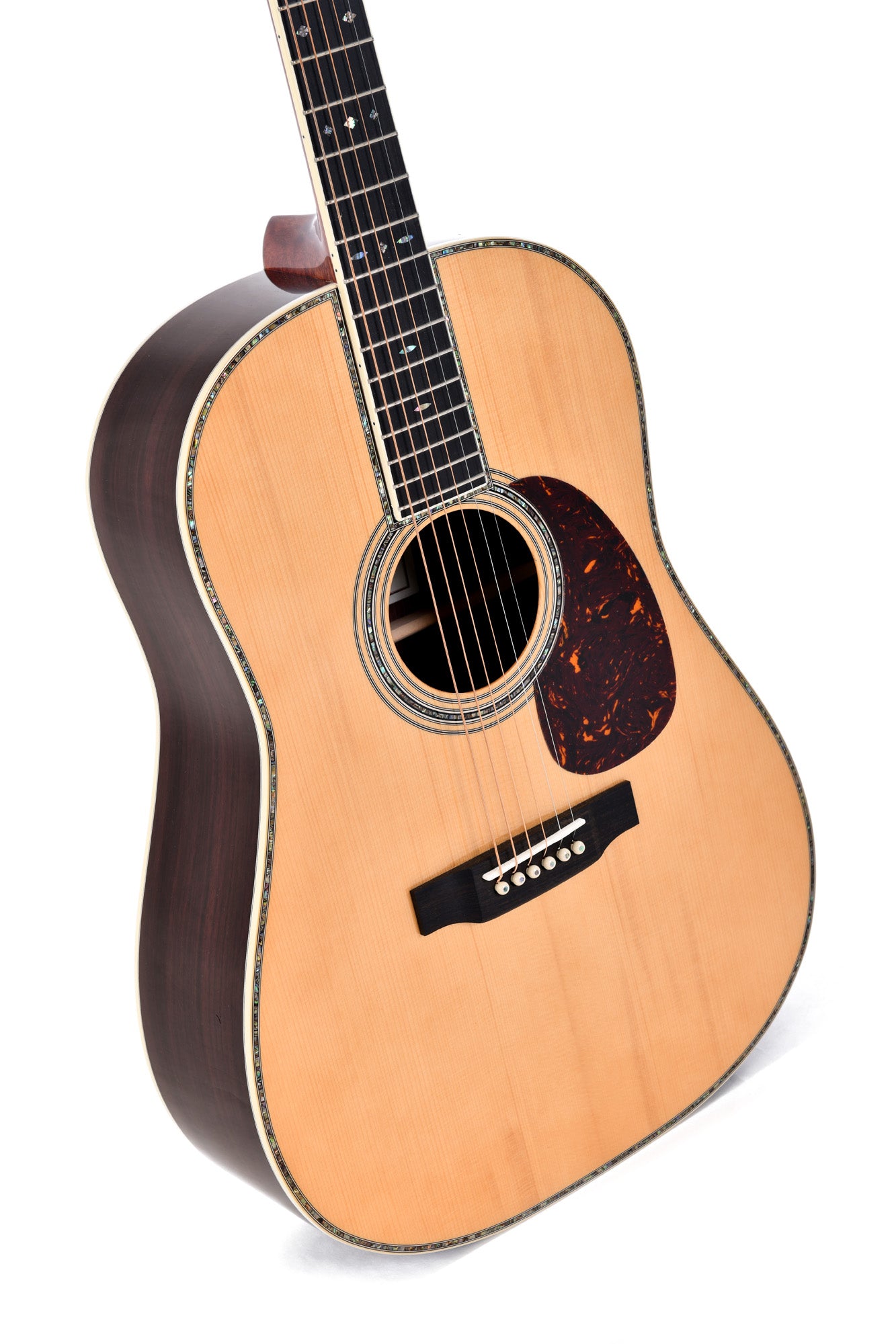 Modèle SDR-42S, série Custom, Dreadnought, table épicéa massif, f/e palissandre massif, touche ébène, soft case, naturel