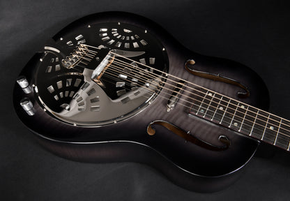 JR-850E, table fond et éclisses érable flammé, manche acajou, touche ébène, micro simple, blackburst brillant