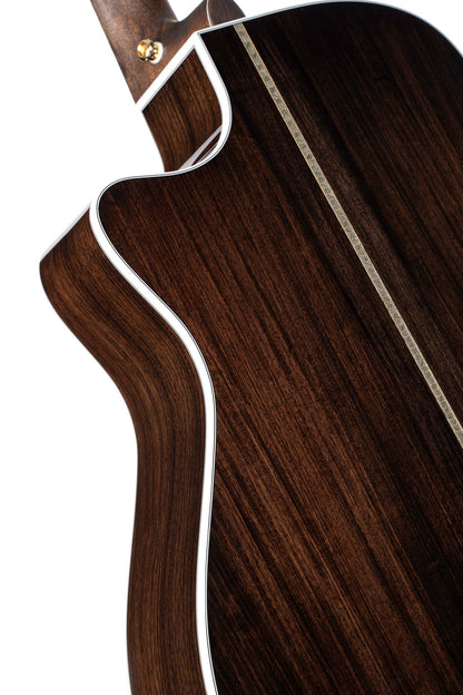 GOLD-A8, forme Grand Auditorium, table épicéa massif torréfié, f/e pau ferro massif, EQ Fishman Flex Blend, naturel brillant