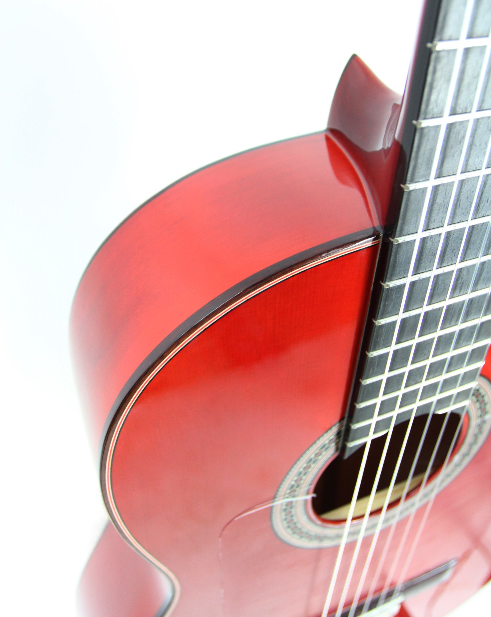 GIPSYKINGS (by André Reyes), Flamenco, table épicéa massif, fond & éclisses cyprès massif, rouge brillant