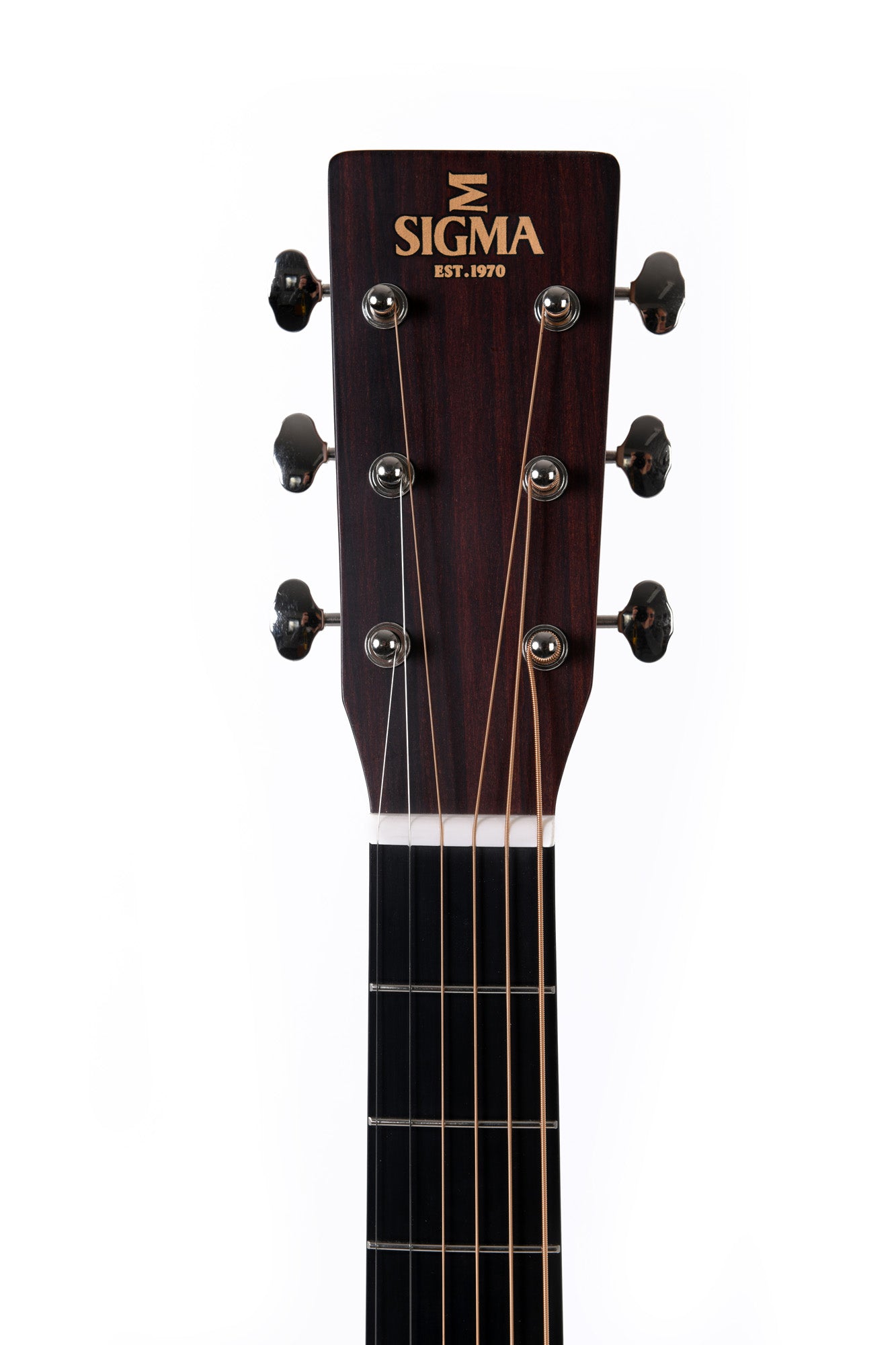 Modèle S000M-18L, Forme 000, table épicéa massif, f/e acajou massif, touche ébène, soft case, naturel brillant, gaucher