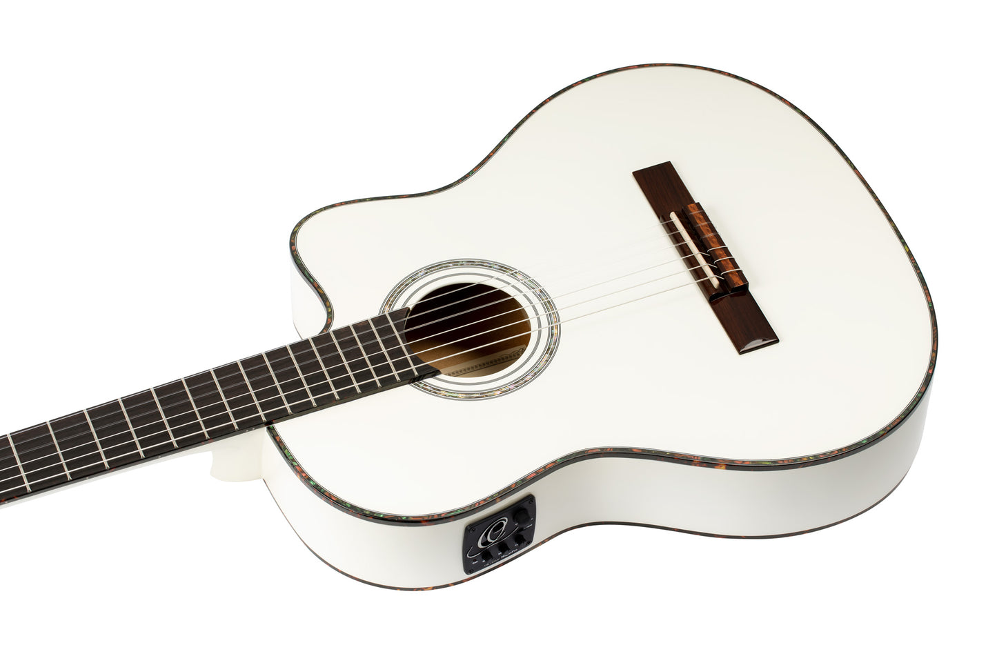 RCE145, modèle à caisse fine, pan coupé, EQ MagusPro, table épicéa massif, manche acajou (sillet 48 mm), blanc brillant