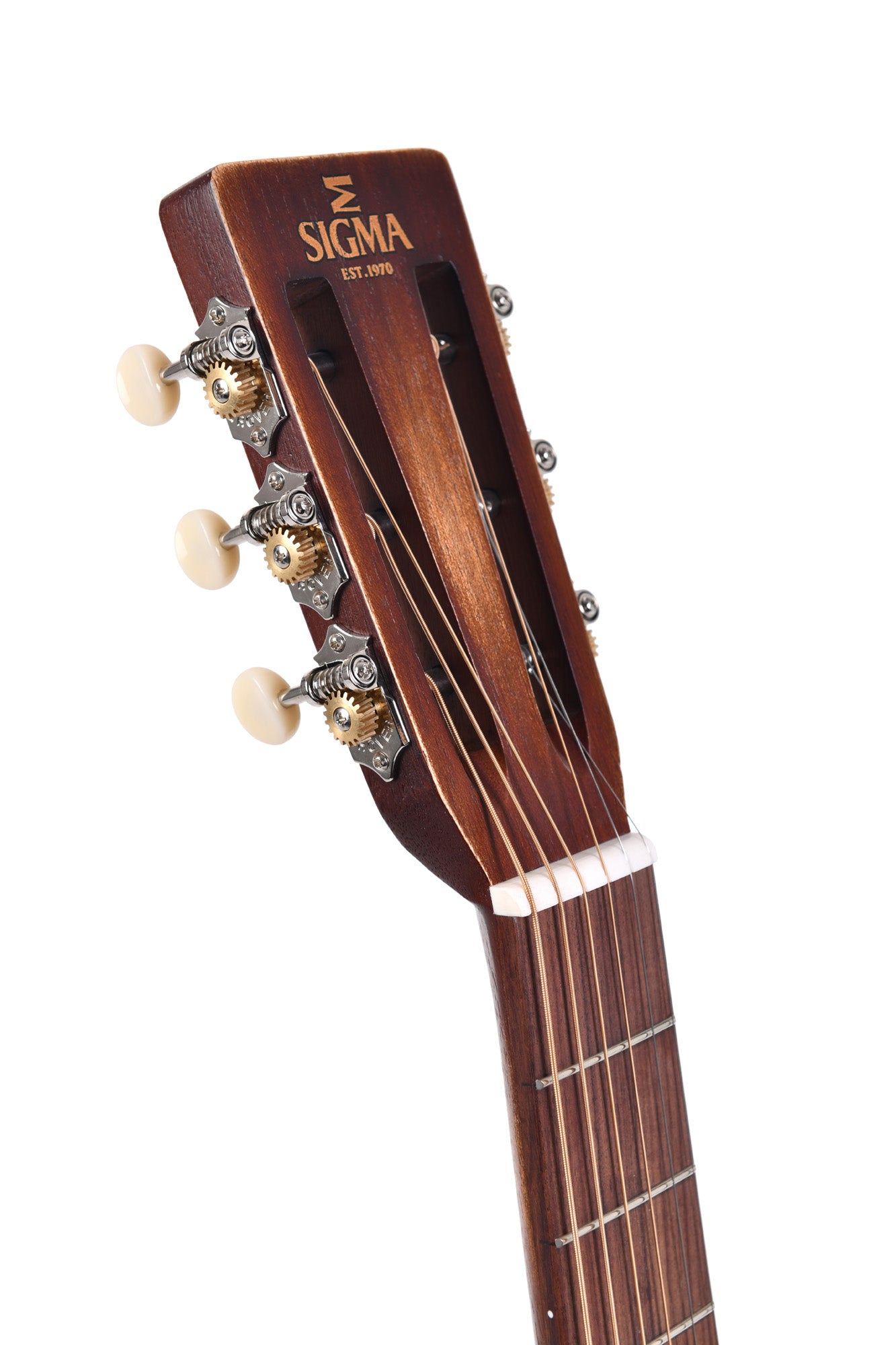 Modèle 00M-15SE-AGED, Forme 00, table acajou massif, f/e acajou, touche & chevalet pau ferro, EQ Fishman, naturel"vieilli"