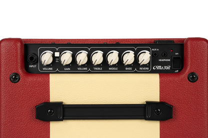 Ampli guitare 15W, 1 x 8", 2 canaux, égaliseur 3 bandes, réverb, entrée CD/MP3 mini-Jack, sortie casque mini-Jack, rouge