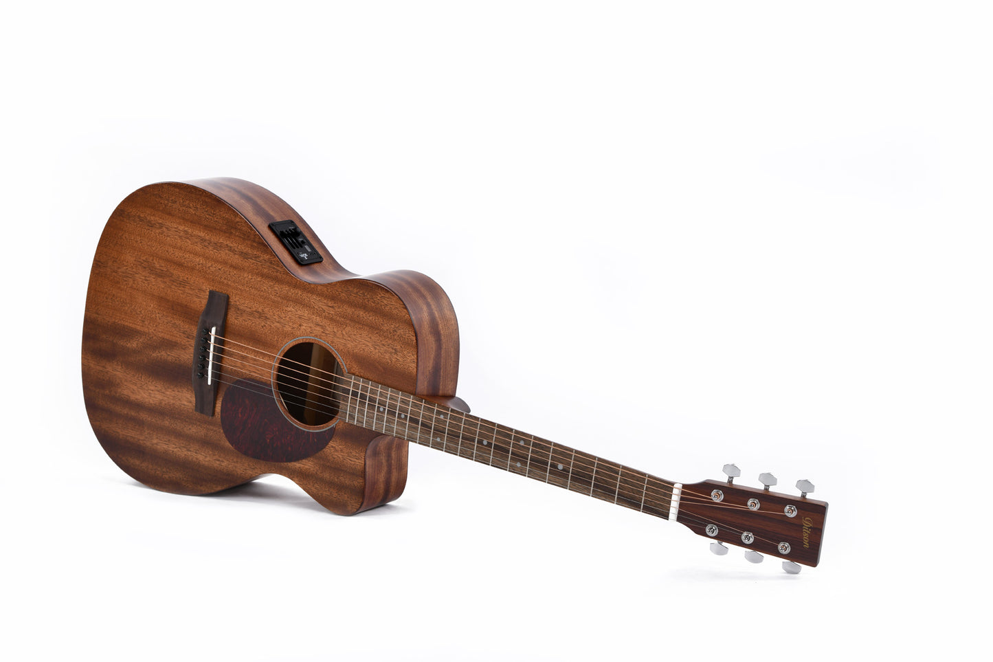 Modèle 000C-15E, Forme 000 pan coupé, table acajou, fond & éclisses acajou, EQ SIGMA, naturel satiné