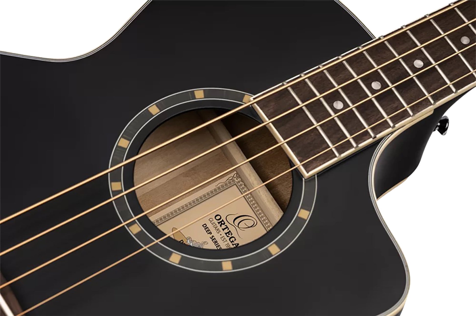 D7CE-SBK-4, basse 4 cordes, pan coupé, EQ Ortega MagusPro, table épicéa, f/e acajou, manche acajou, noir satiné