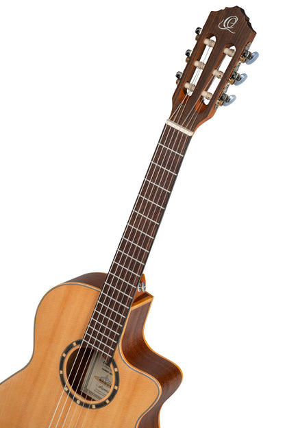 RCE125-34, corps Thinline, pan coupé, EQ Magus X/G, table épicéa, f/e acajou, sillet 45 mm, housse, naturel satiné