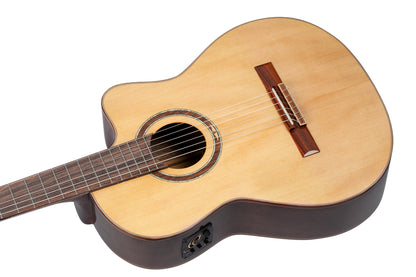 RCE158SN, modèle Slim Neck, pan coupé, EQ MagusPro, table épicéa massif, manche acajou, sillet 48 mm, housse, naturel brillant