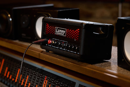 Ampli DUALTOP, 60W, 2 canaux, égalisation passive 3 bandes, switch Boost, sortie DI, avec alimentation 24V, noir