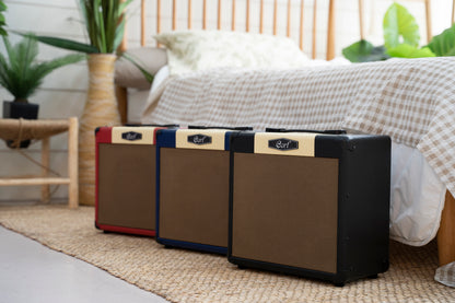 Ampli guitare 15W, 1 x 8", 2 canaux, égaliseur 3 bandes, réverb, entrée CD/MP3 mini-Jack, sortie casque mini-Jack, noir