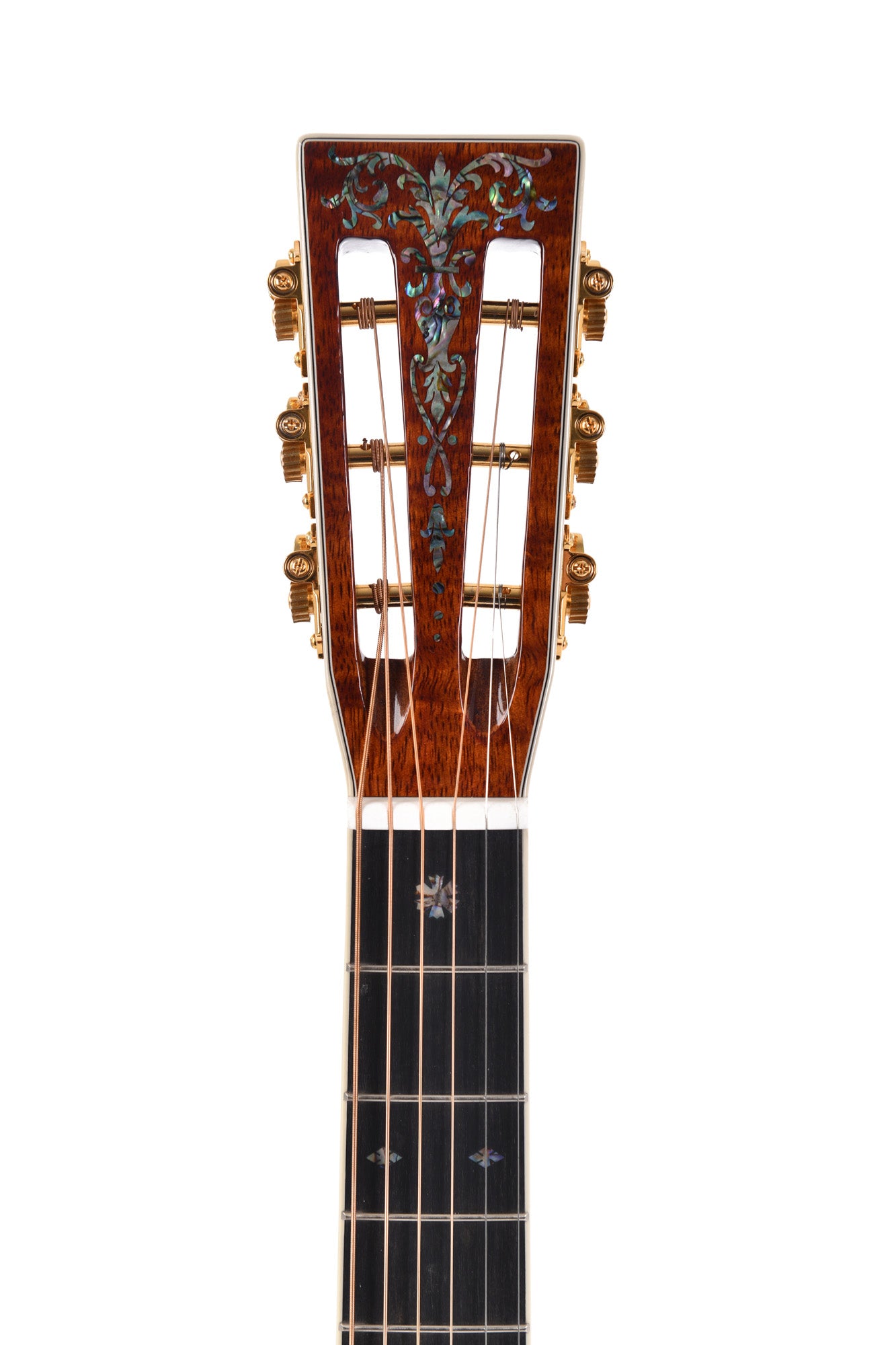 Modèle 00K2-42S, édition spéciale, Forme 00, table Koa flammé massif, f/e Koa flammé, tête ajourée, soft case, nat. brillant