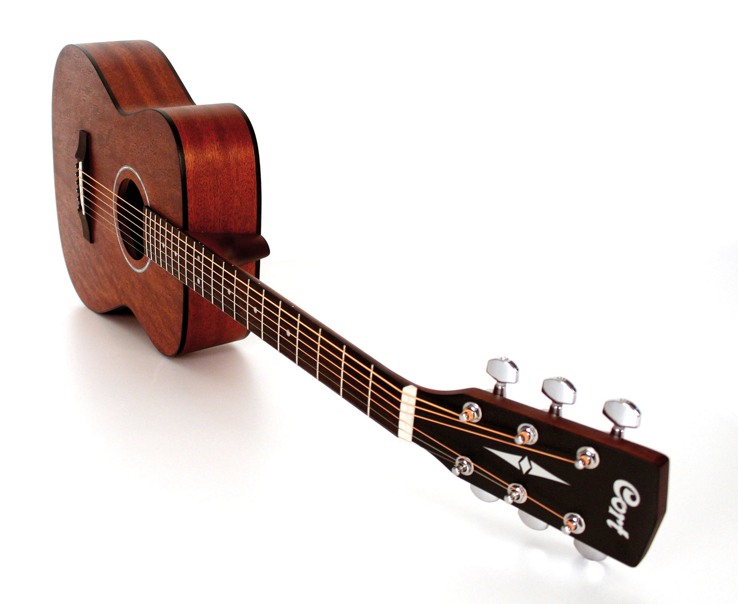 AF510M, forme Concert, table acajou, f/e acajou, manche acajou, touche & chevalet merbau, naturel pores ouverts