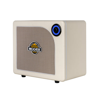 Ampli HORNET 15i, 15W, HP 6.5", 52 modélisations d'amplis, 49 effets, accordeur, looper, Bluetooth, USB-C, alimentation, blanc