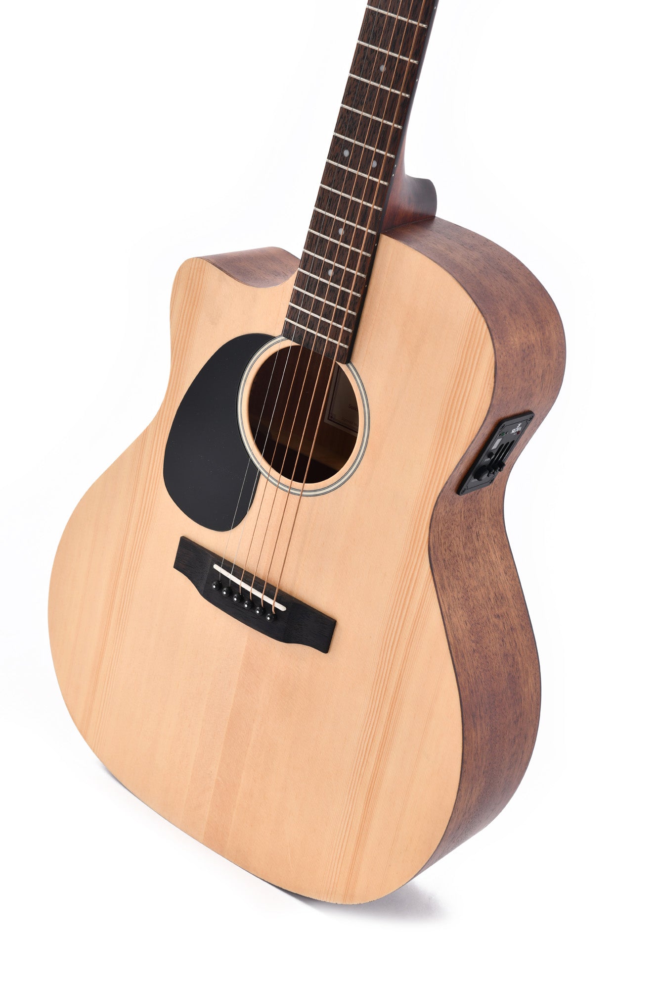 Modèle GC-10EL, Grand OM pan coupé, table épicéa Sitka, fond & éclisses acajou, manche acajou, EQ Sigma, naturel satiné, gaucher