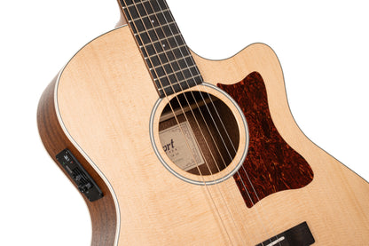 GA1E, table épicéa massif, fond & éclisses acajou, manche acajou, EQ CE304T, naturel pores ouverts