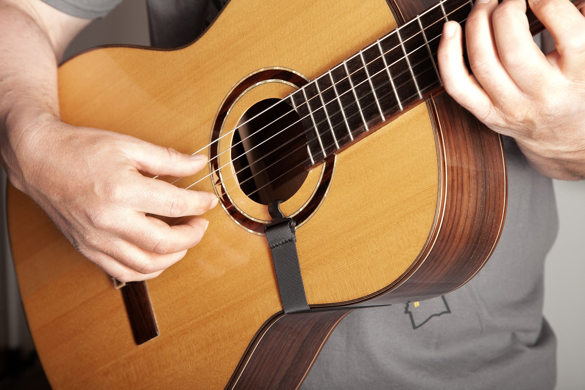 Courroie rosace pour guitare classique, nylon, largeur 3.7 cm, longueur de 80 à 100 cm, brun