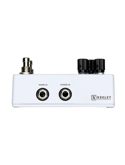 Pédale ECCOS, délai vintage et looper stéréo, 3 presets, tap tempo, entrée pour pédale d'expression, boitier métal, blanc