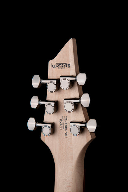 KX300 ETCHED, 6 cordes, corps acajou, table frêne sablée, touche pau ferro, 2 micros doubles EMG RetroActive, noir et or