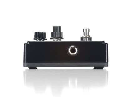 Pédale BONESHAKER, distorsion, circuit conçu par Mark Wentz (Black Arts Toneworks), True Bypass, noir