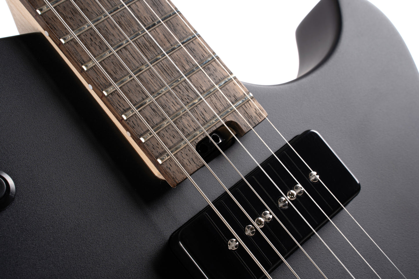 MBM-2P, signature Matt Bellamy, corps tilleul, manche érable, micros Manson & P90,"Kill" bouton, noir satiné