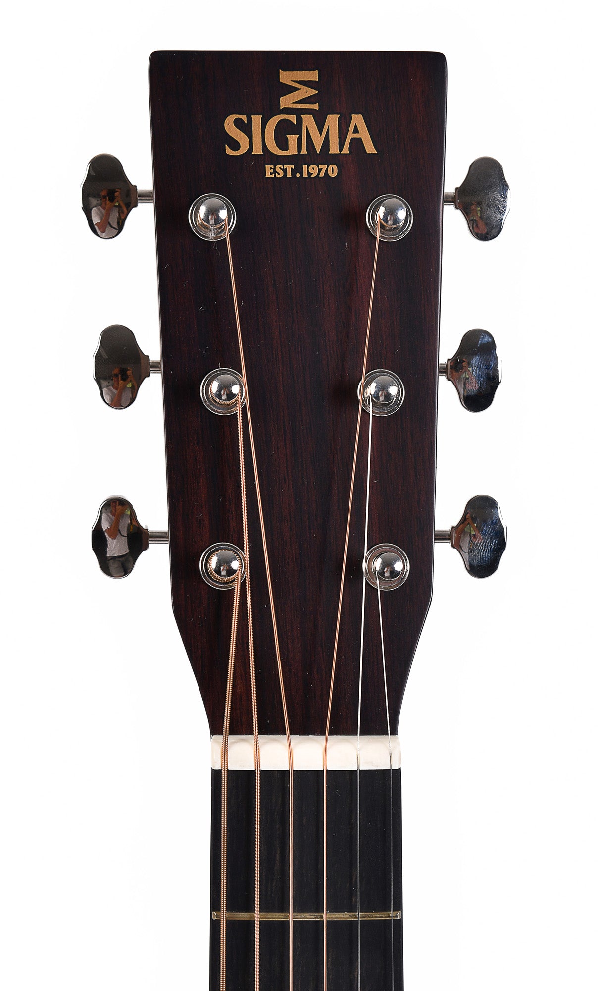 Modèle SDR-28, Dreadnought, table épicéa massif, f/e palissandre massif, touche & chevalet ébène, soft case, naturel brillant